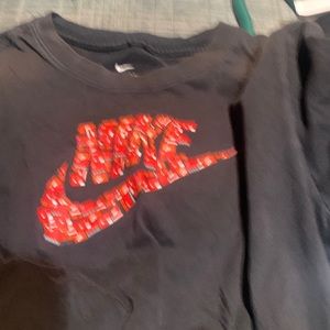Youth xl Nike black t-shirt